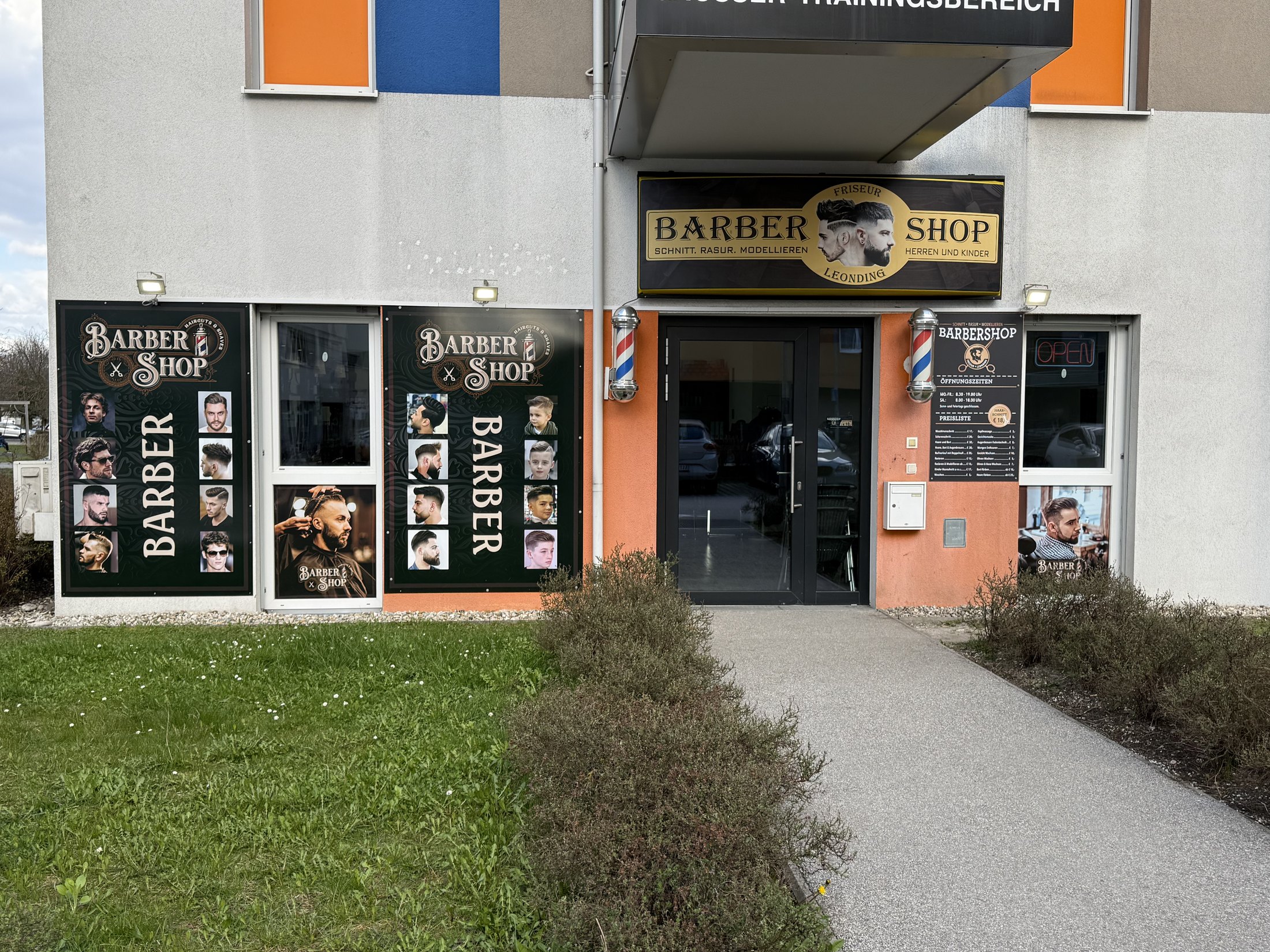 Eingang des Barber Shops