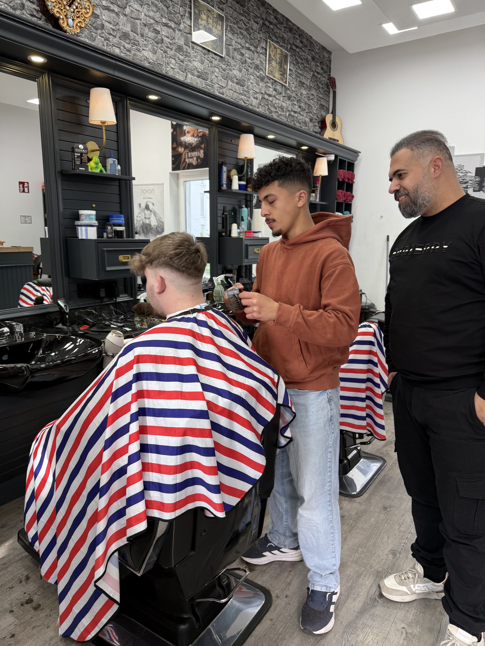 Barber-Team bei der Arbeit